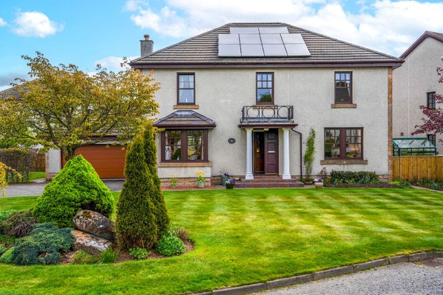 5 bed property, in Doonside, £575,000
