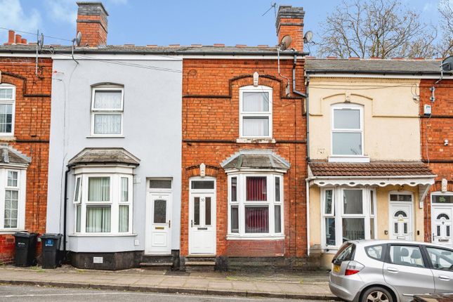 2 bed property, in Carpenters Road, £189,000