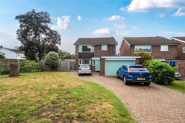 3 bed property, in Highwood Drive, £875,000