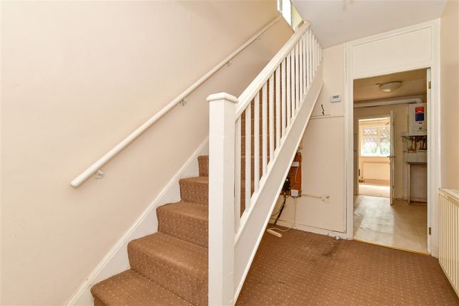 3 bed property, in Antlers Hill, £500,000