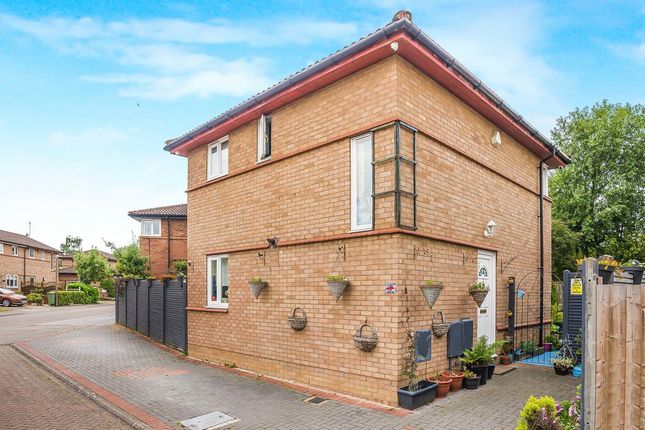 3 bed property, in Silicon Court, £360,000