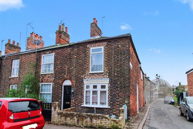 3 bed property, in Extons Road, £110,000