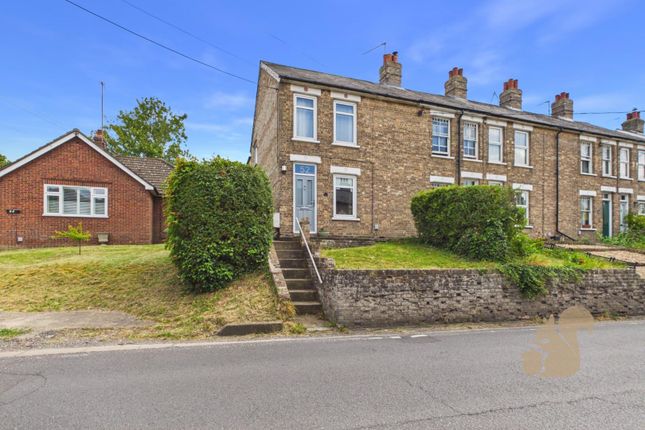 2 bed property, in Waldingfield Road, £260,000