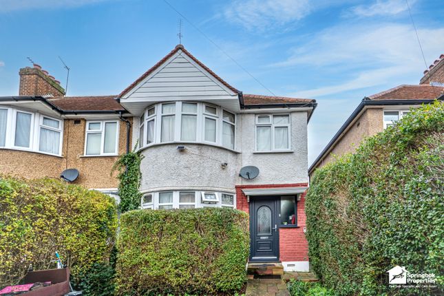 3 bed property, in Elmer Garden, £535,000