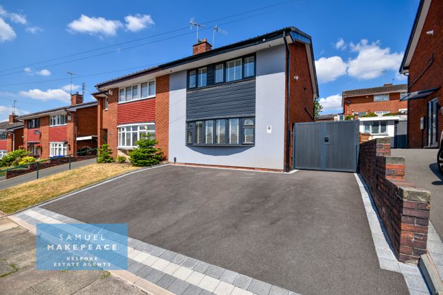 3 bed property, in Langland Drive, £270,000