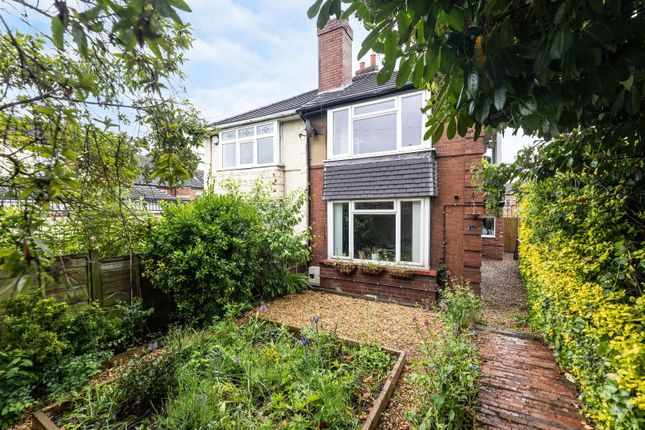 3 bed property, in Front Street, £190,000