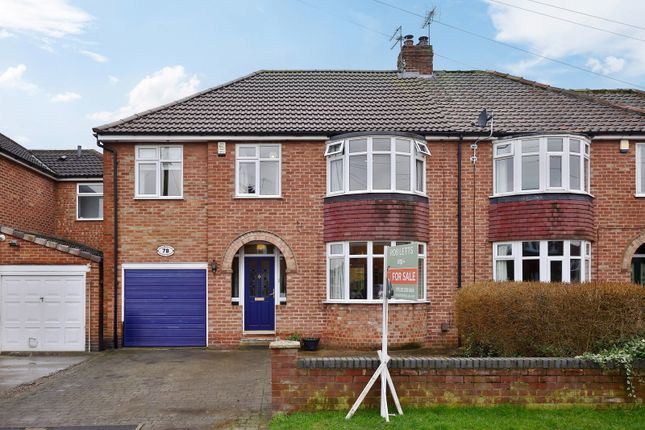 5 bed property, in Manor Park Road, £425,000