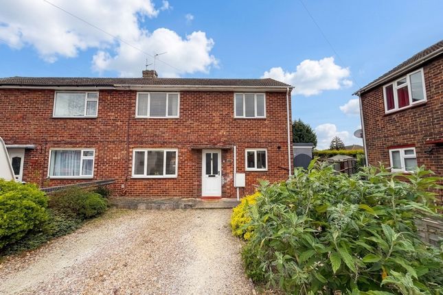3 bed property, in Queensway, £220,000