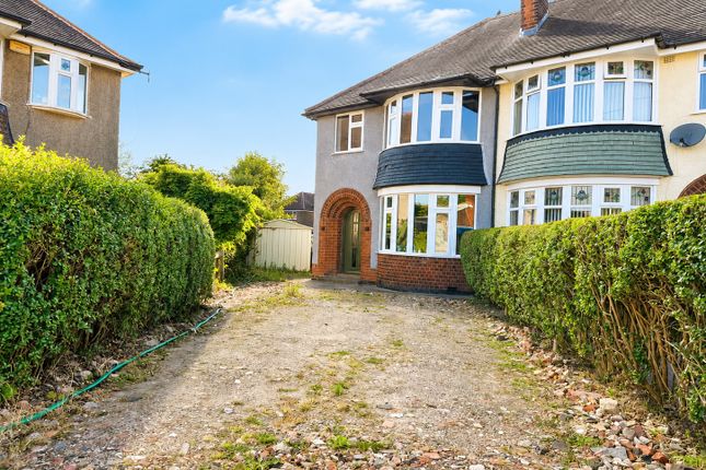 3 bed property, in Convent Drive, £270,000