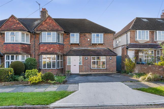5 bed property, in Beechcroft Avenue, £1,500,000
