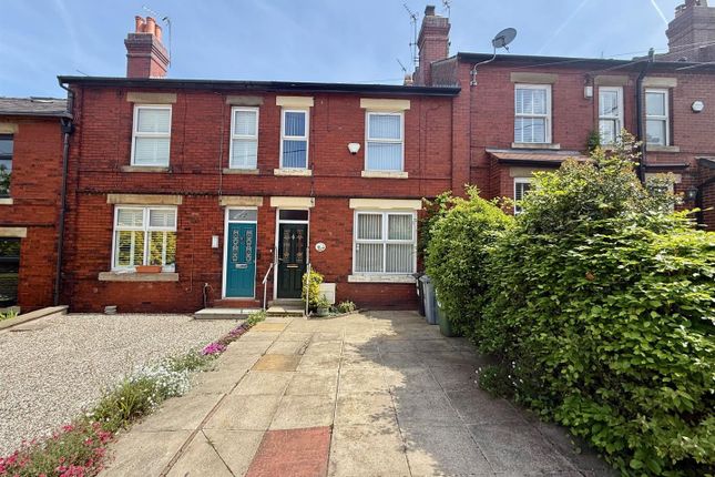 2 bed property, in Redhouse Lane, £250,000
