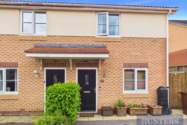 2 bed property, in Blueberry Way, £160,000