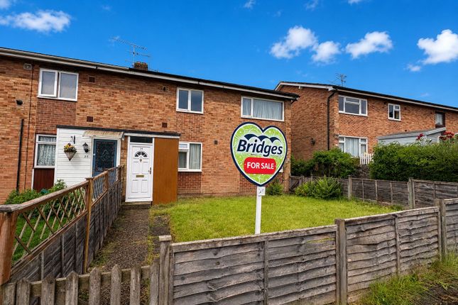 2 bed property, in Legge Crescent, £210,000