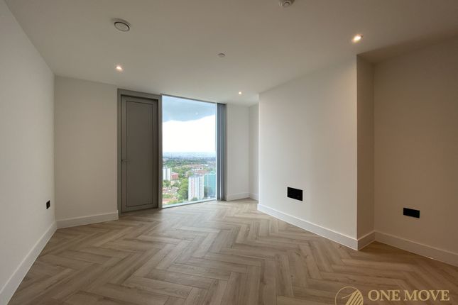 1 bed property, in Collier St, £270,000