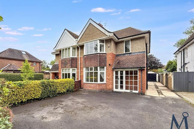 3 bed property, in Meadow Lane, £250,000