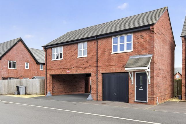 2 bed property, in Barfield Street, £225,000