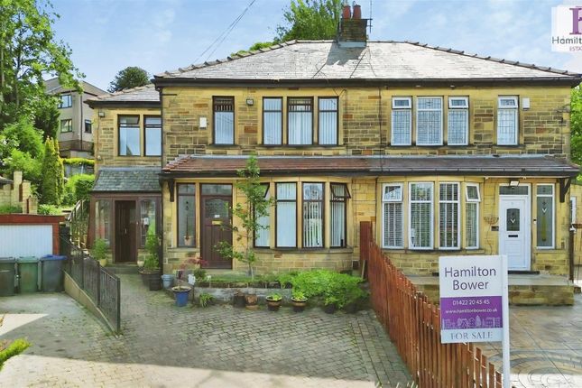 4 bed property, in Ashtree Grove, £325,000