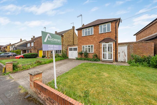 3 bed property, in Ashcroft Drive, £750,000