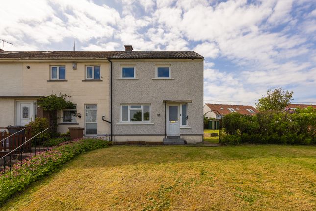 2 bed property, in 95 Oxgangs Farm Avenue, £199,995