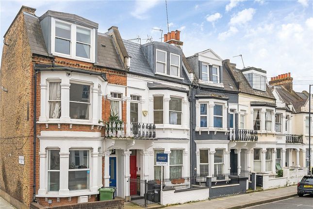 2 bed property, in Bishops Road, £550,000