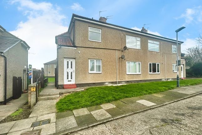 1 bed property, in Northcott Gardens, £45,000
