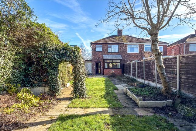 3 bed property, in St. Margarets Road, £210,000