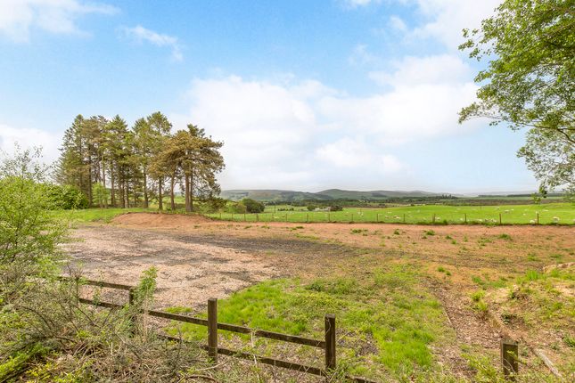 5 bed property, in Mendick Wood Plots, £200,000