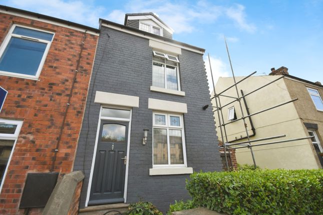 3 bed property, in Sheffield Road, £200,000