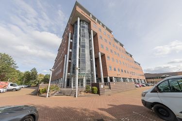 1 bed property, in Waterfront West, £70,000