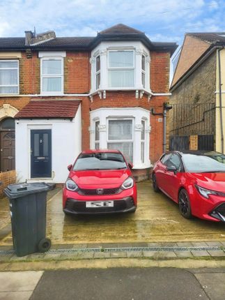 1 bed property, in Richmond Road, £825,000