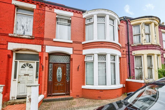 3 bed property, in Pemberton Road, £160,000