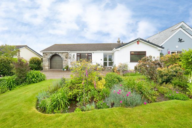 2 bed property, in Boscathnoe Way, £450,000