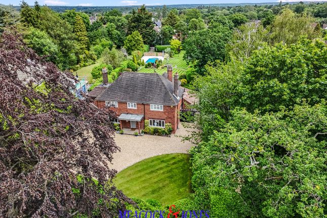 4 bed property, in Mill Hill, £2,750,000