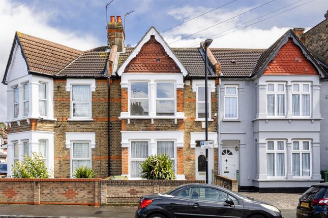 3 bed property, in Margery Park Road, £725,000