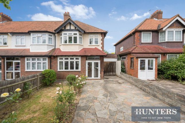 3 bed property, in Caldbeck Avenue, £600,000