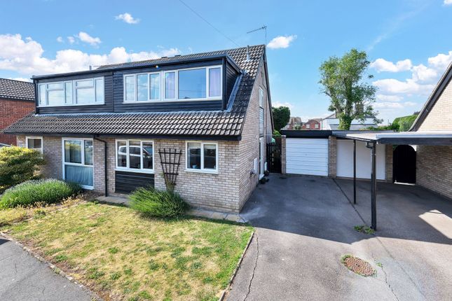 3 bed property, in Guntons Close, £260,000