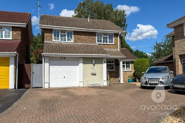 4 bed property, in Ashbury Drive, £600,000