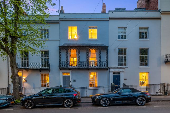 5 bed property, in Portland Street, £1,000,000