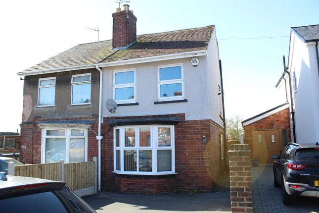 3 bed property, in Leamoor Avenue, £195,000