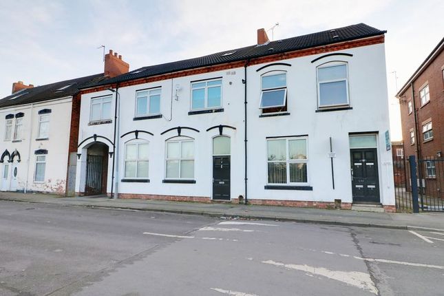 1 bed property, in Abbey Street, £40,000