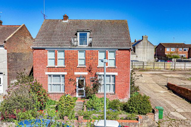 2 bed property, in Hollington Old Lane, £350,000