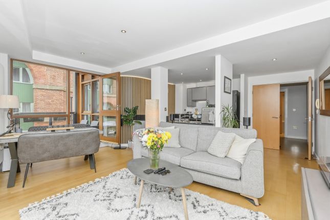 2 bed property, in 1 Dock Street LS10, £309,950