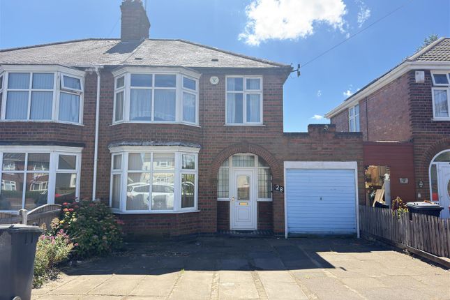 3 bed property, in Beaumont Leys Lane, £225,000