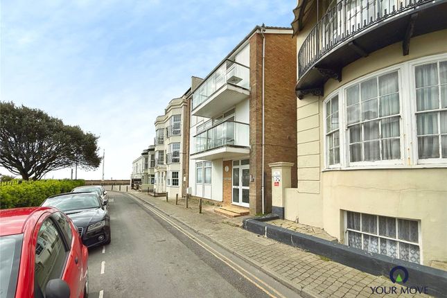 2 bed property, in The Steyne, £240,000