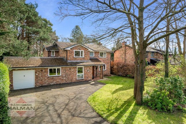 4 bed property, in Overhill Road, £900,000