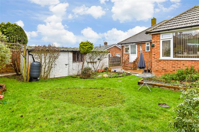 3 bed property, in Coombe Vale, £450,000