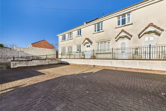 2 bed property, in St. Aidans Road, £200,000