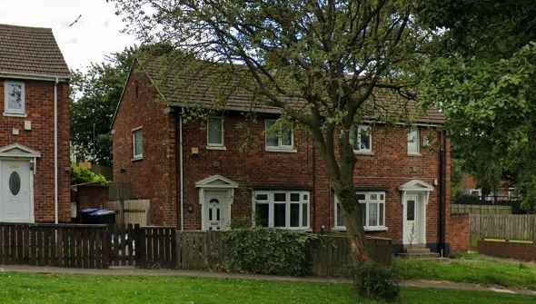 2 bed property, in 78 Edenhill Road, £58,000
