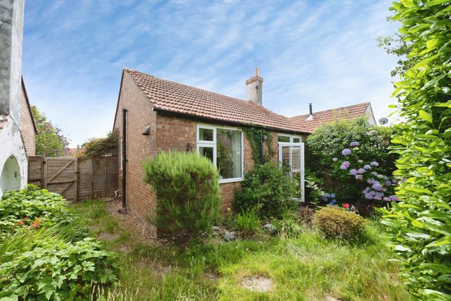 1 bed property, in Sea Front Estate, £199,950