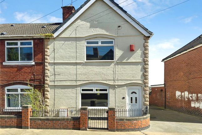 3 bed property, in Cambridge Street, £105,000